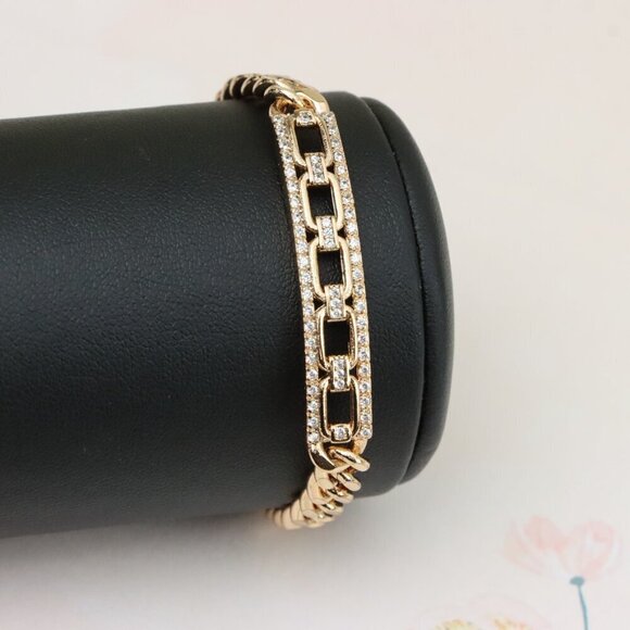 "Elegant Rose Gold Bracelet with Crystal Link Detailing, XPBL0847 - Picture 8 of 12